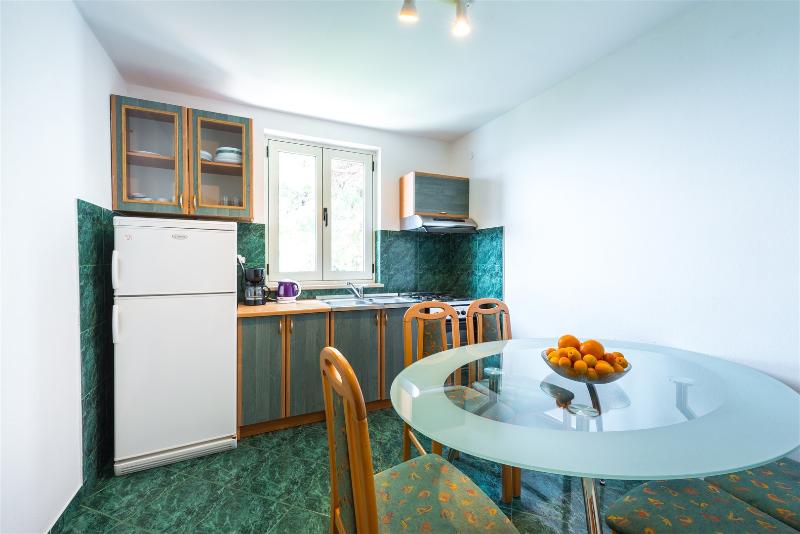 Апартаменты 2 Спальни, Beach Villa Ratac