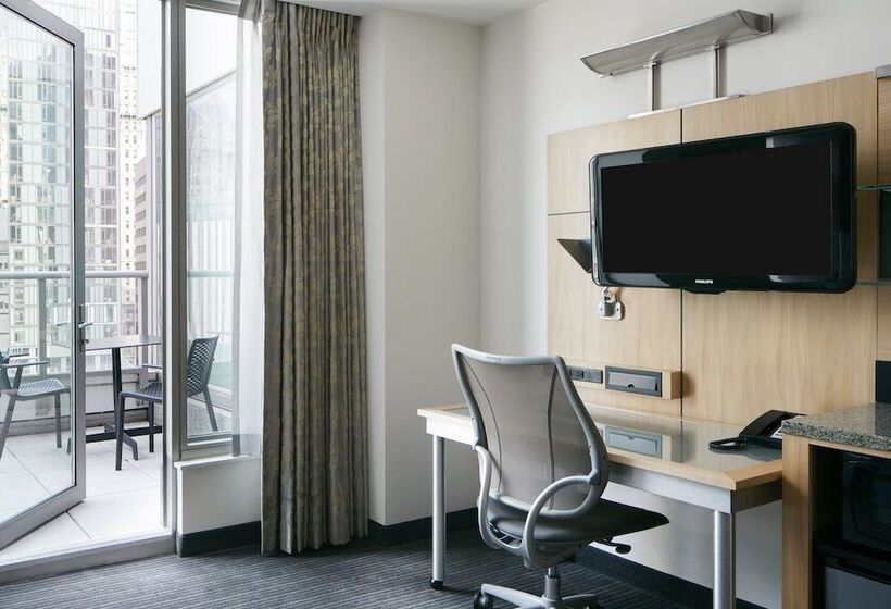 带观景的高级间, Club Quarters Hotel World Trade Center, New York