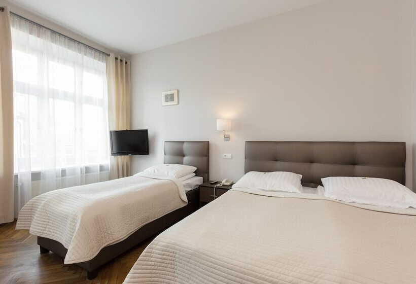 Трехместный Номер Superior, Floryan Old Town