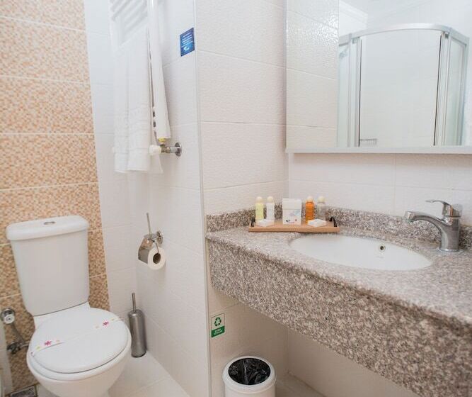 スタンダードルーム, Afyon Orucoglu Thermal Resort