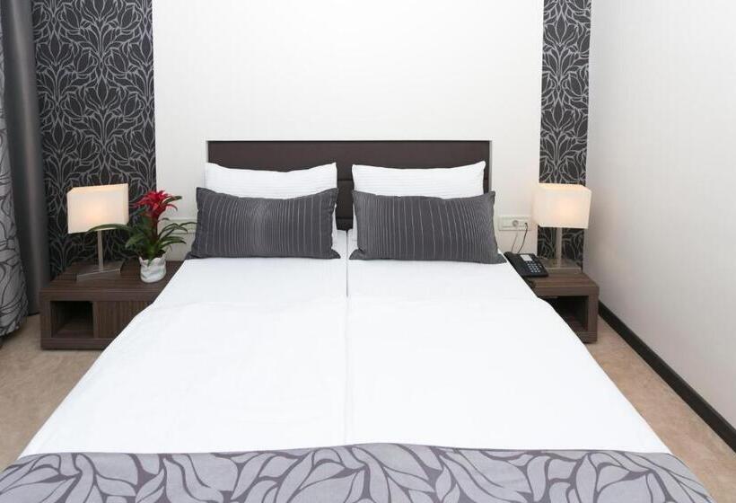 标准间, Beach Hotel Split