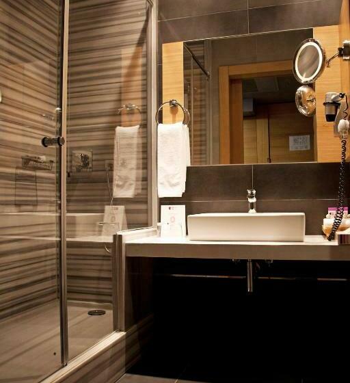 デラックスルーム, Point Hotel Barbaros