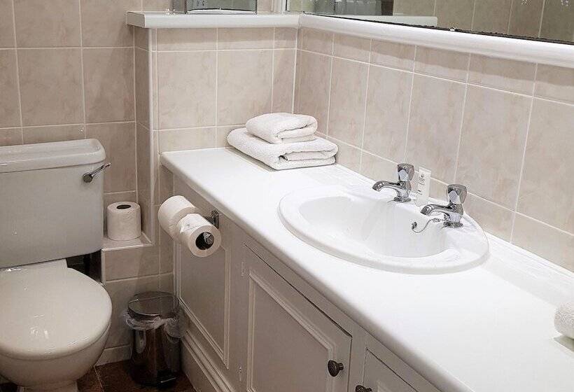 Апартаменты 1 Спальня, Woodford Bridge Country Club