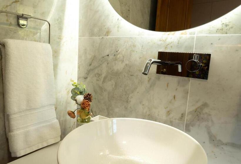 إستوديو قياسى, Montesinho Eco Resort