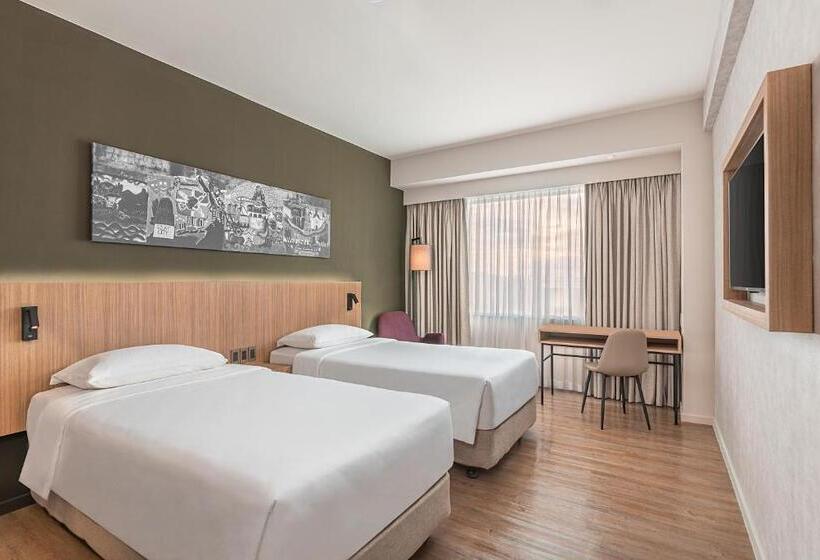 Номер Deluxe, Park Inn By Radisson Bacolod