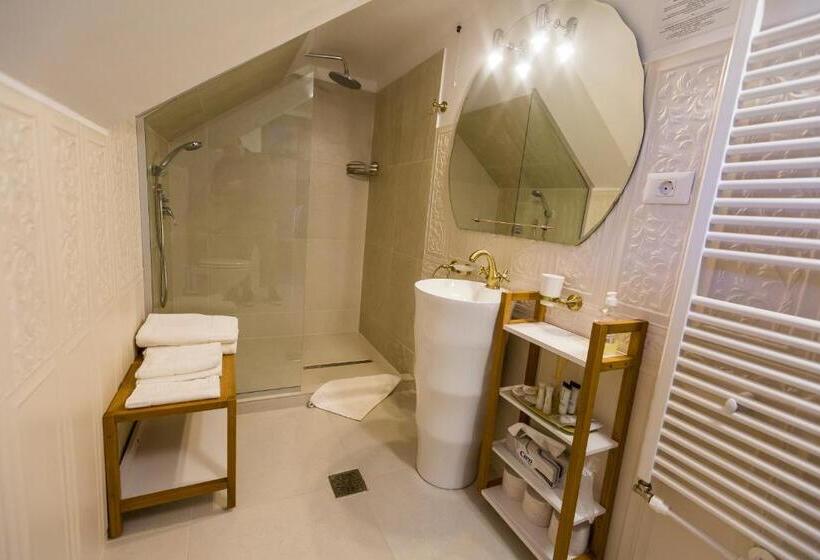 Апартаменты Deluxe 1 Спальня, Royal Inn Busteni Adults Only
