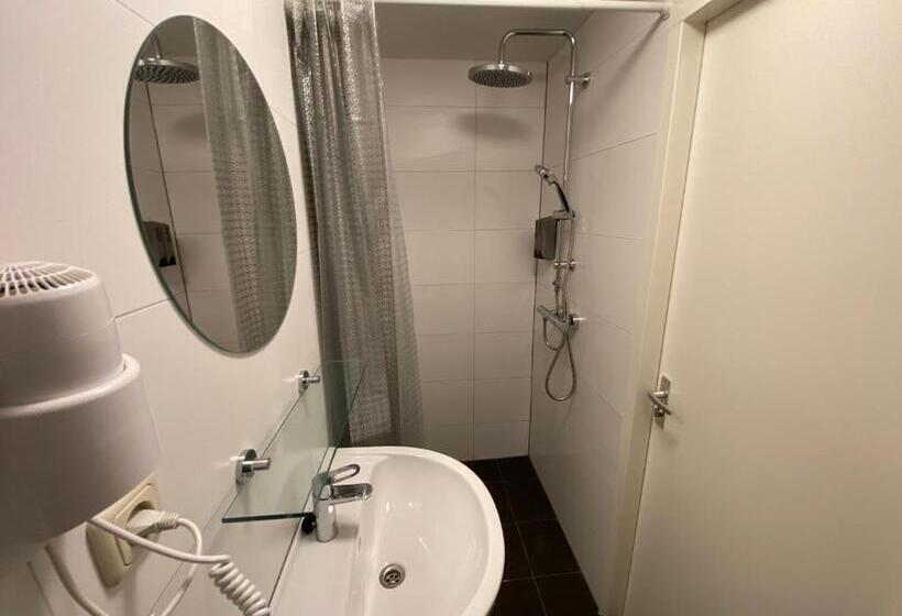 Четырехместный Номер Стандарт, Xplore Hostel Amsterdam