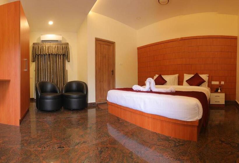Номер Deluxe, Thenmala Hormuz Inn