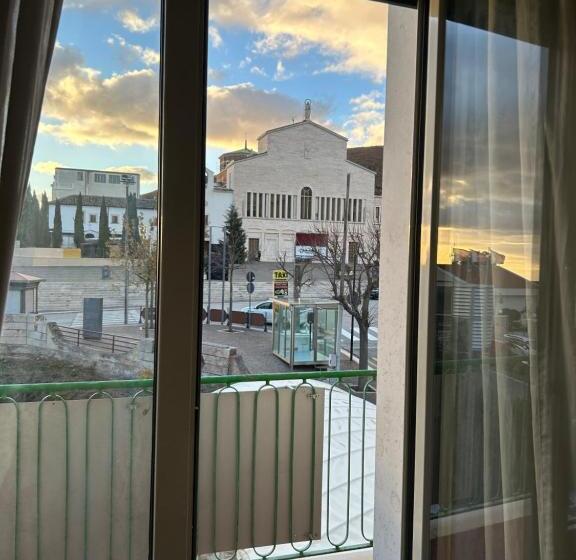 اتاق اکونومی یک تخته, Albergo Pensione Bianco