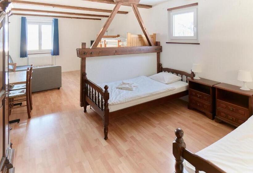 إستوديو قياسى, Auberge Du Peu Péquignot