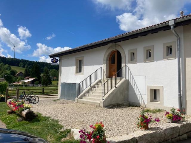 شقة 3 غرف, Auberge Du Peu Péquignot