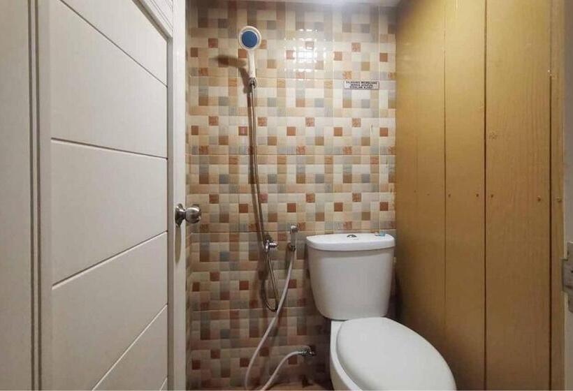 Номер Superior, D H Mansion La Rosa Syariah Sentul Mitra Reddoorz