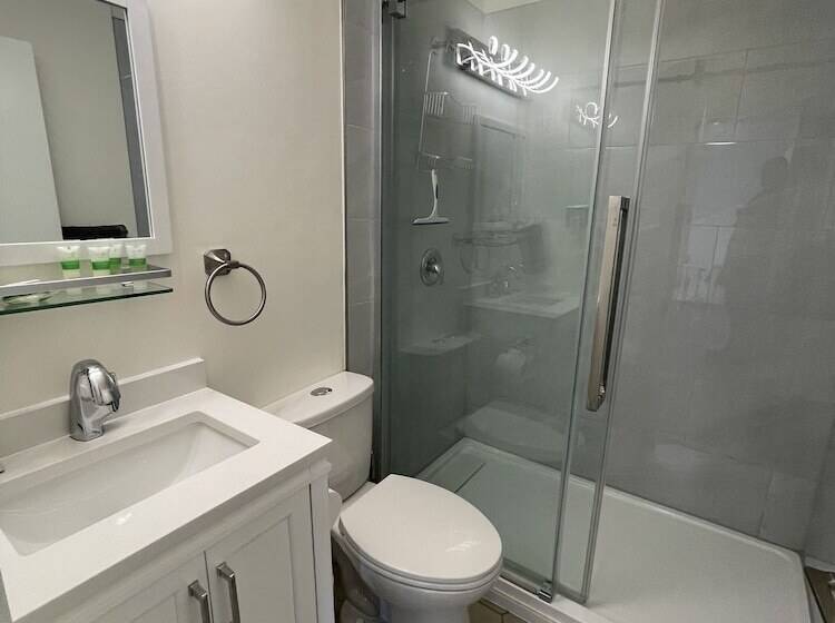 Люкс Повышенной Комфортности, Destination Inn