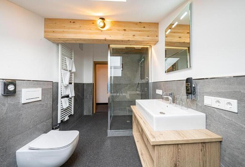 Люкс Вид на Горы, Berghotel & Chalets Adersberg