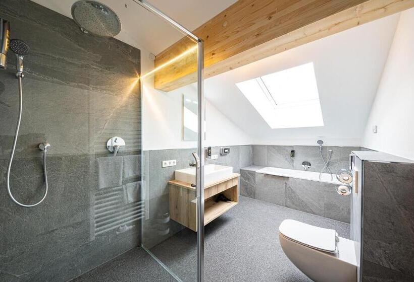 Люкс Вид на Горы, Berghotel & Chalets Adersberg