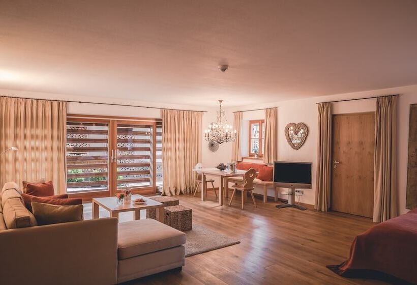 Люкс Классика, Parkhotel Egerner Höfe