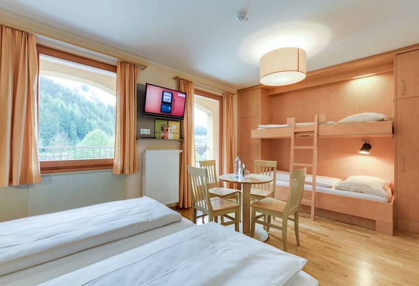 スタンダード4人部屋, Jufa Hotel Veitsch