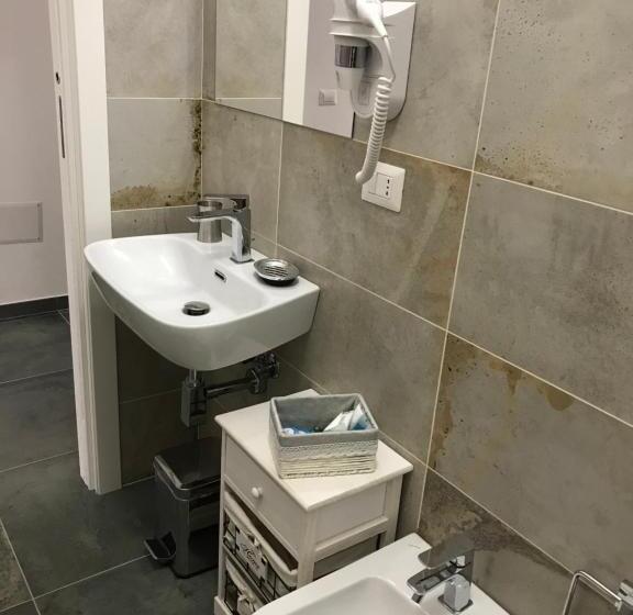 اتاق لوکس چهار تخته, Alghero Vitalba