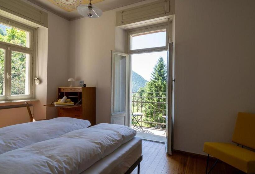 Номер Стандарт с Балконом, Villa Pineta