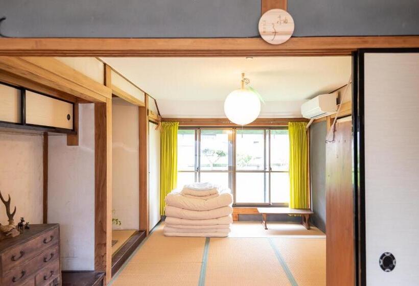 اتاق استاندارد, Hostel 東風ノ家（kochi No Ya）