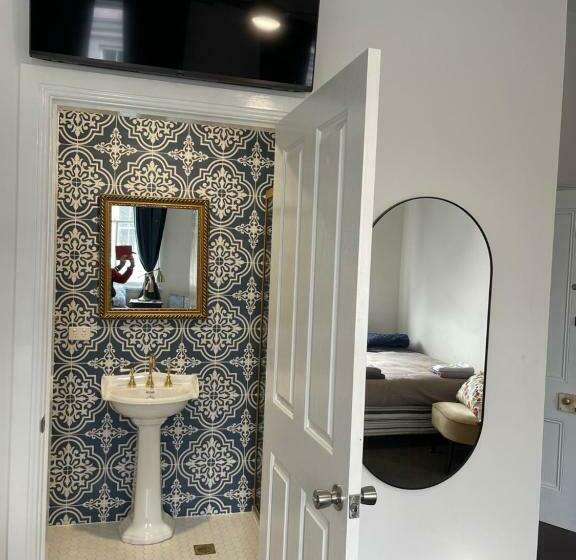 Семейный Номер, The Royal Mail Hotel Braidwood