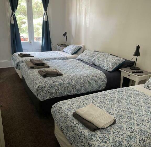 Семейный Номер, The Royal Mail Hotel Braidwood