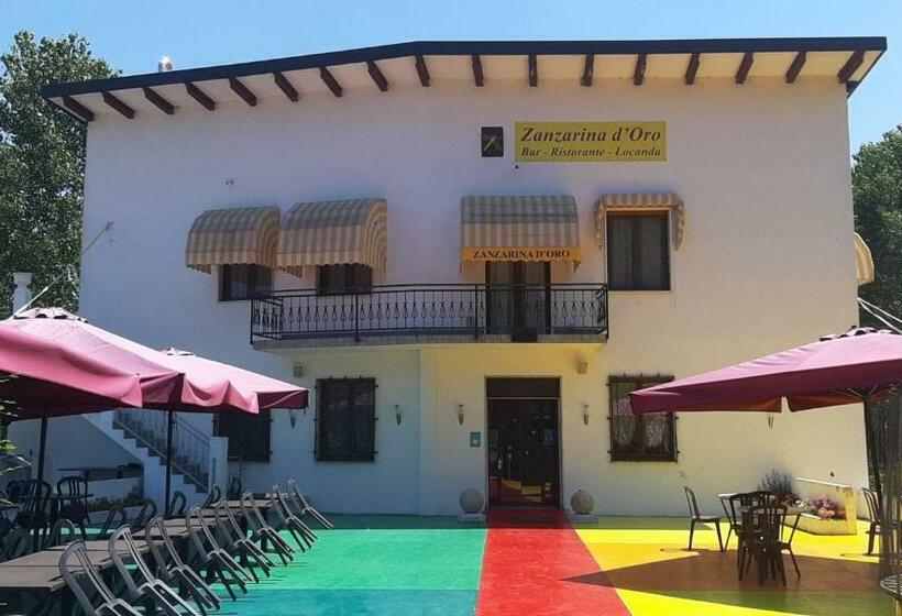 Номер Стандарт с Балконом, Locanda Zanzarina D Oro Nel Parco Oglio Sud