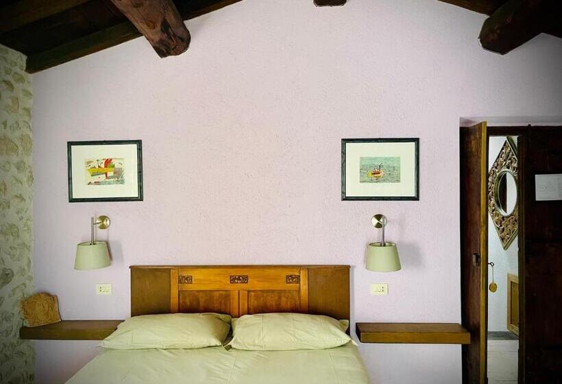 디럭스 룸, Agriturismo Casale Montebello