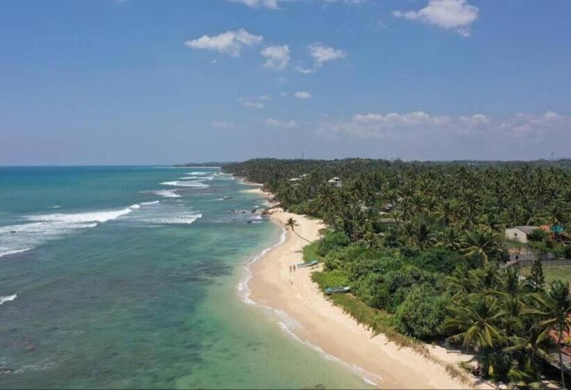 Triple Room Sea View, Blue Corals Beach Bungalow