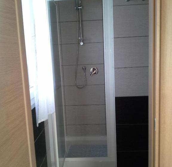 标准间, B&b S'ena