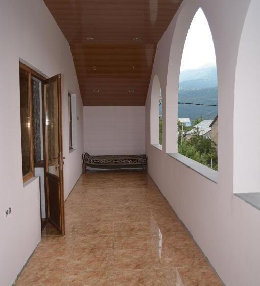 디럭스 룸, Green Dilijan B&b