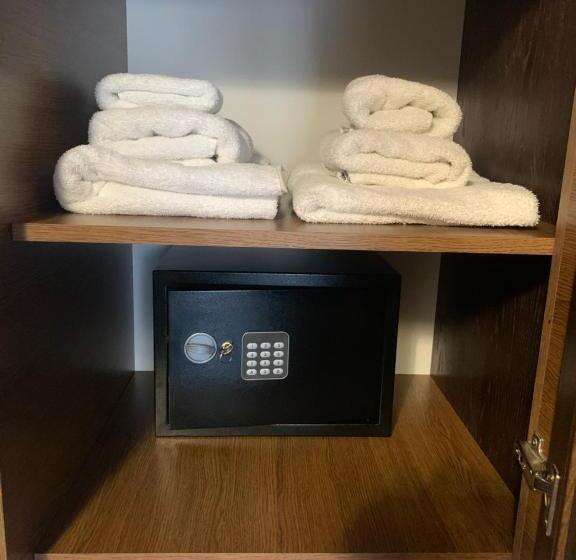 발코니가 있는 스위트, едем