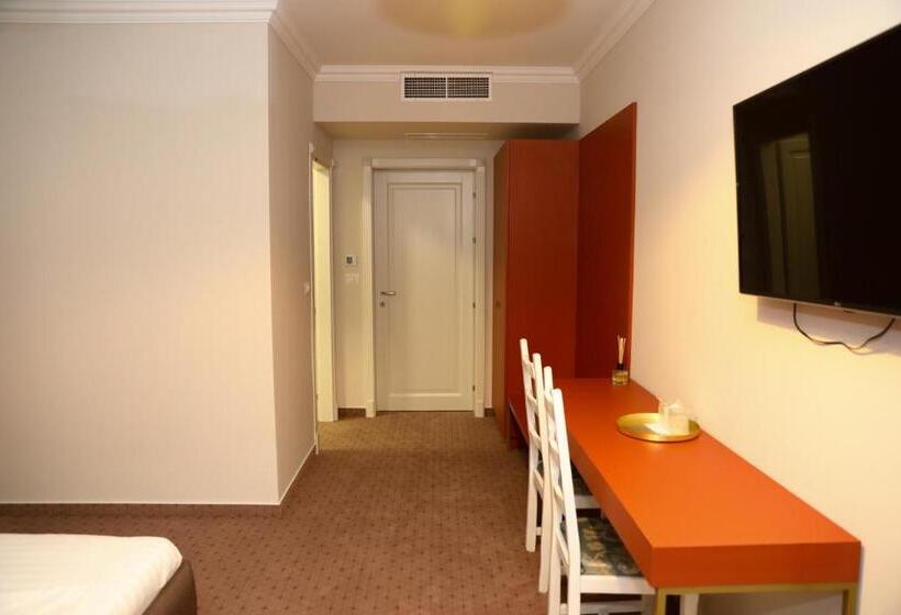 Номер Deluxe, Casa Budisteanu