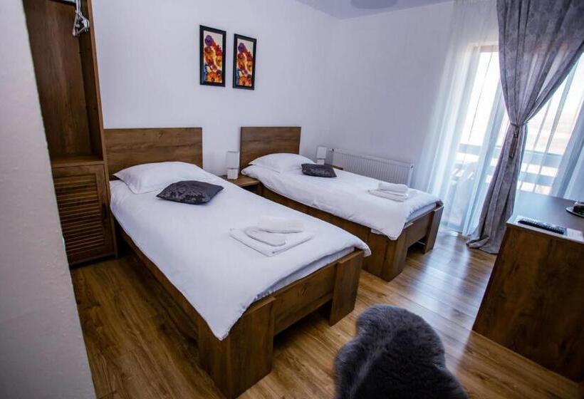 Номер Стандарт, Mera Hills House
