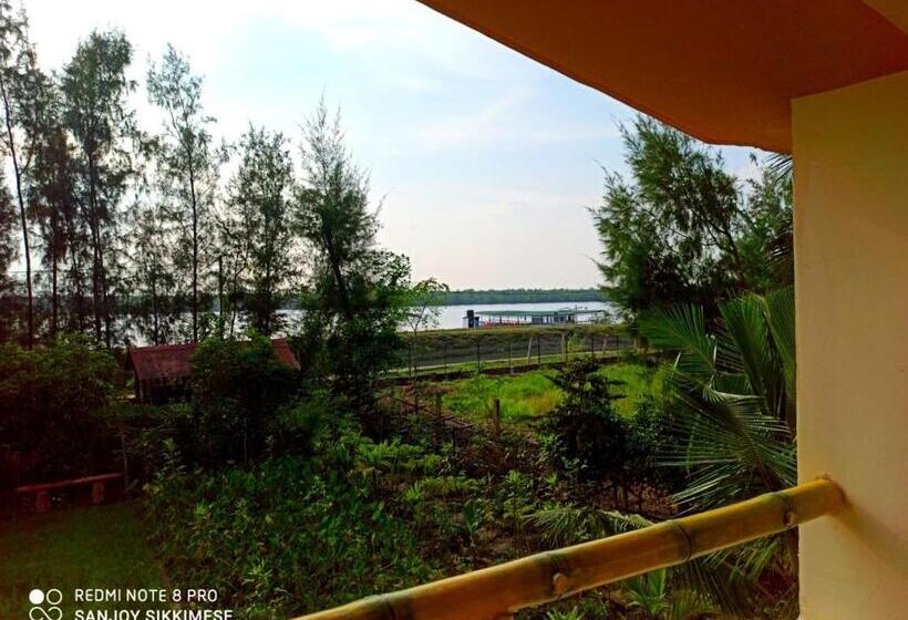 Номер Стандарт Вид на Сад, Sundarban Tiger Roar Resort
