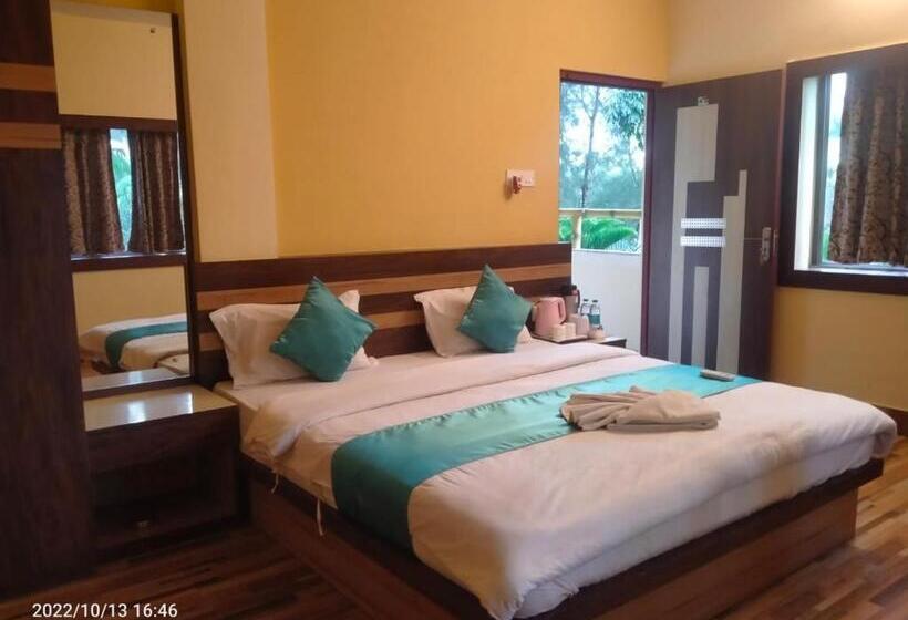 Номер Стандарт Вид на Сад, Sundarban Tiger Roar Resort