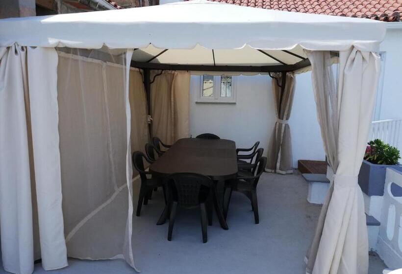 Номер Стандарт, Mondalva   Guest House
