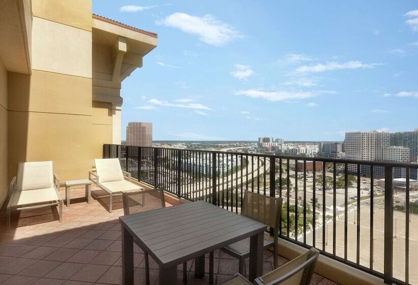 스탠다드 스튜디오 더블 침대, Embassy Suites By Hilton Tampa Downtown Convention Center