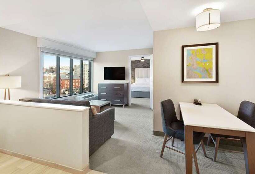 스탠다드 룸, Embassy Suites By Hilton Tampa Downtown Convention Center