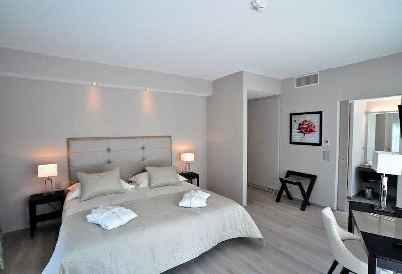 デラックスルーム, Hostellerie Le Petit Manoir