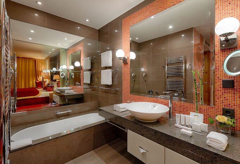 Номер Superior, Kempinski Hotel Das Tirol