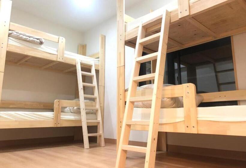 تختخواب در اتاق مشترک, Upper Hotel Ryogoku