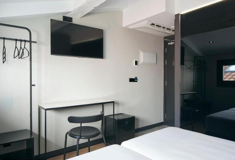 펜트하우스 룸, Hostal Espoz Y Mina