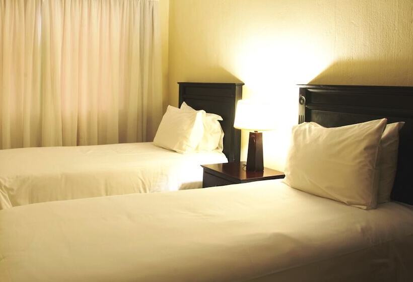 Люкс 3 Спальни, Premier Splendid Inn Port Edward