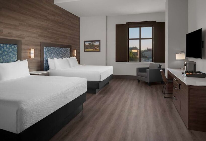 Номер Стандарт, The Oread Lawrence, Tapestry Collection By Hilton