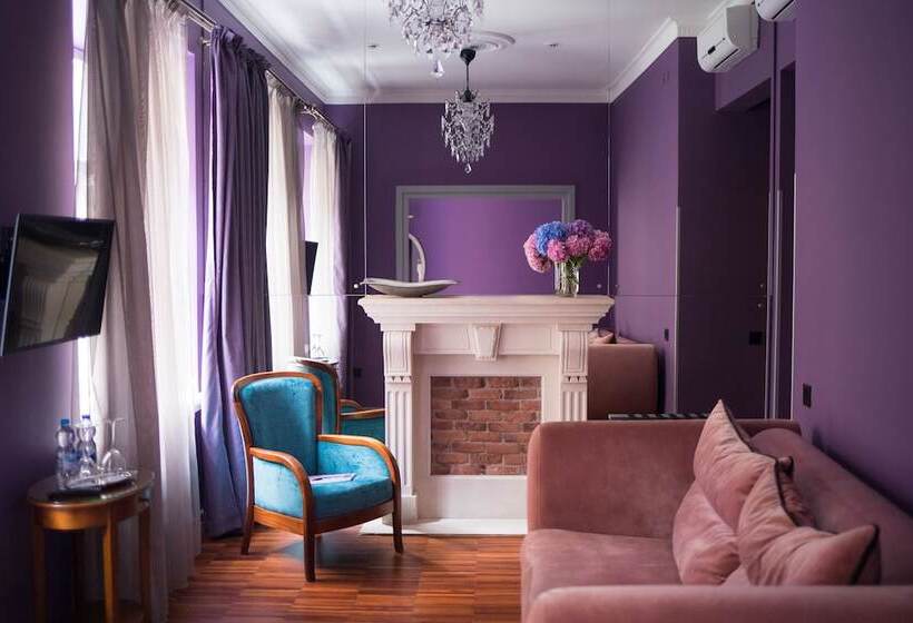 سوییت جونیور, Vintage Boutique