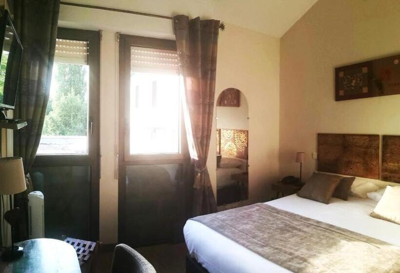 Номер Стандарт, Logis Hotel Restaurant L Orée Des Bois