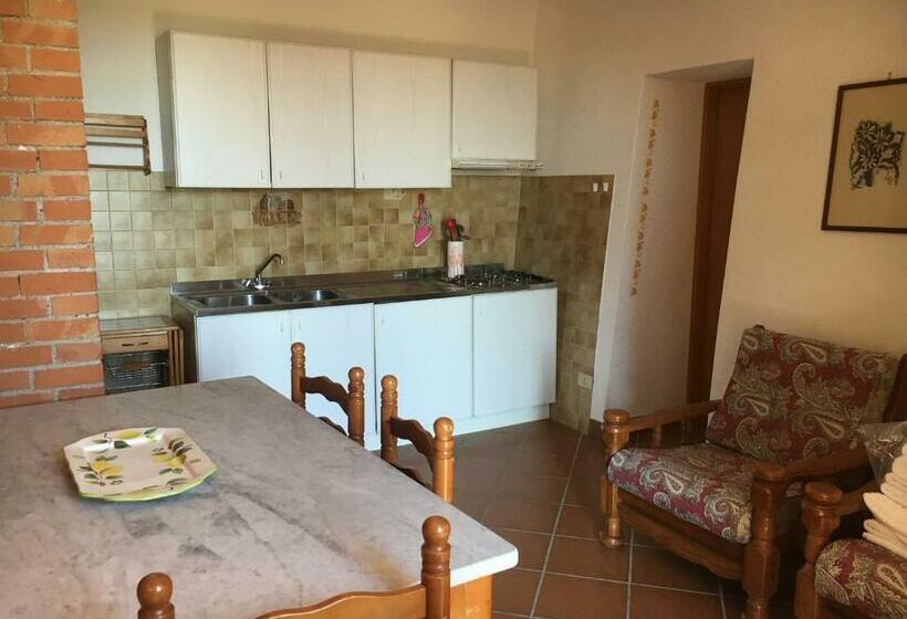 스탠다드 스튜디오 풀장 전망, Agriturismo Il Poggio