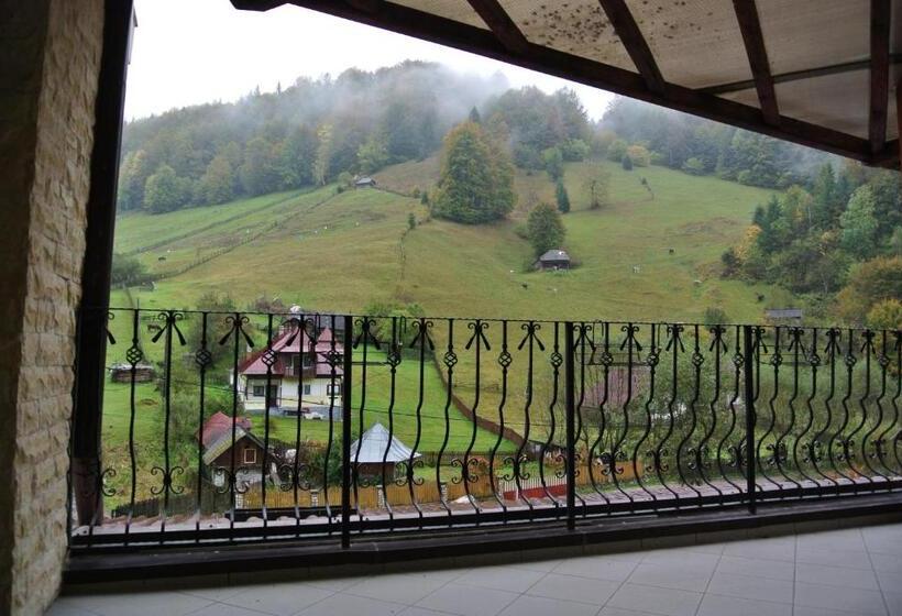 수피리어 스위트, Pensiune Restaurant Piatra Craiului