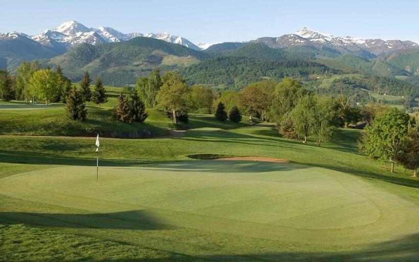 Люкс, Le Domaine Du Golf Country Club De Bigorre